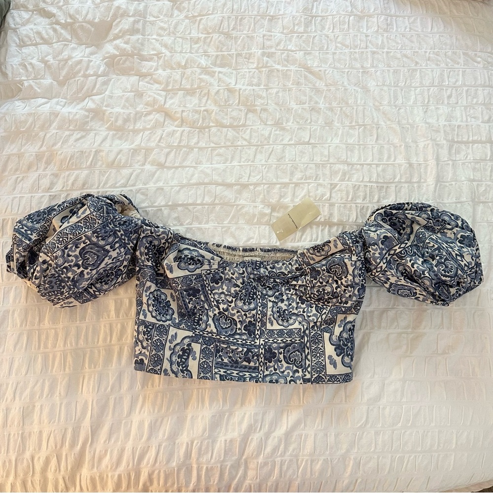 NWT Abercrombie Puff Sleeve Top - Picture 4 of 7